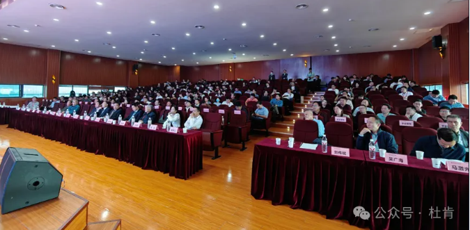 Z6��������ʱ���й����ٷ���վ